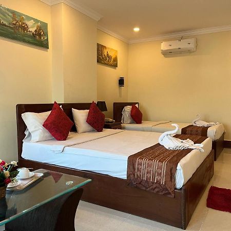 Queenwood Hotel Phnom Penh Exteriör bild